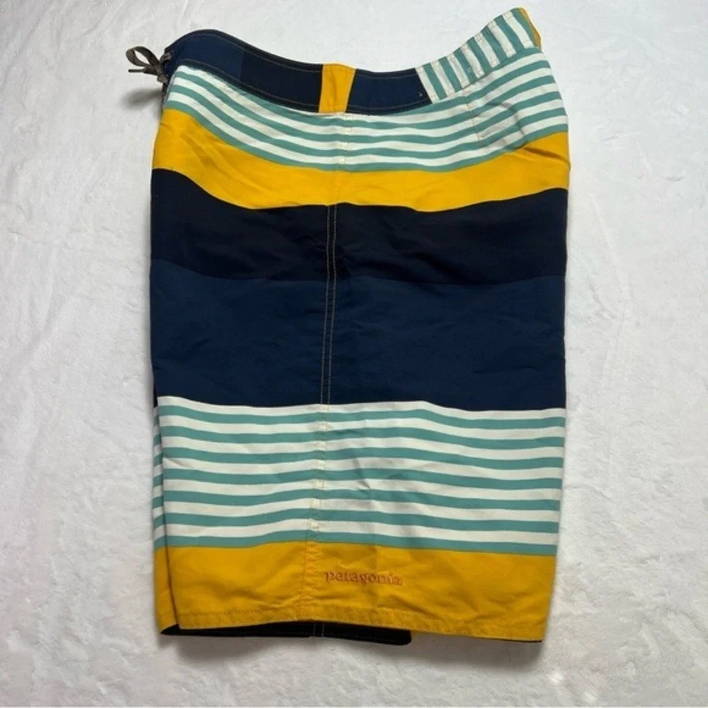 Patagonia Striped Board Shorts Swim Trunks‎ Mens 32